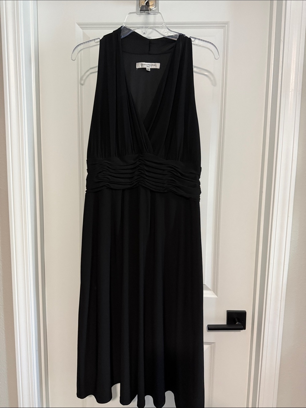 Evan Picone Black Sleeveless V-Neck Midi Dress